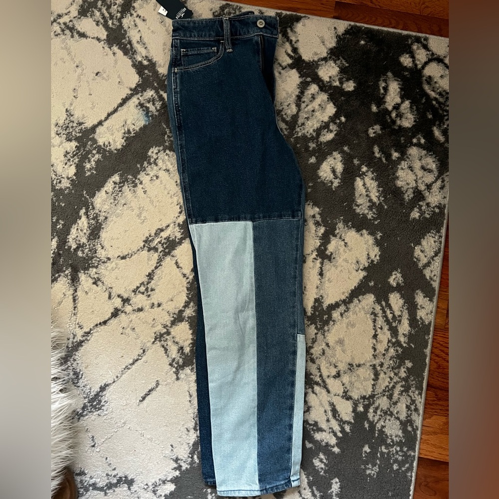 High Rise Mom Jeans - Picture 2 of 3